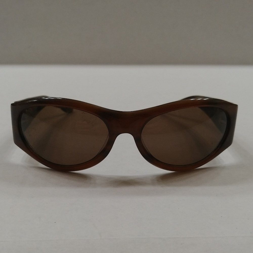 Oscar de la Renta sunglasses